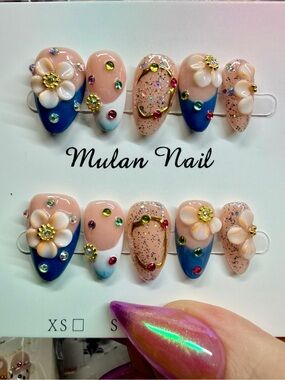 Blue & Nude 3D Floral Press-On Nails Size Medium